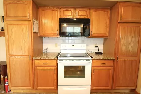 49 Executive Dr, Norwalk, OH 44857 photo 6