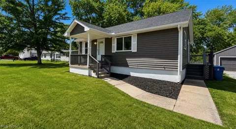 Exterior - 2973 Colon Dr, Copley, OH 44321 photo 2 of 3