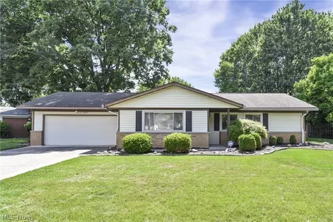 6518 Maplehurst Rd, North Olmsted, OH 44070
