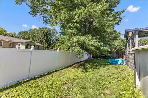 Exterior - 40087 Hope Ct, Elyria, OH 44035 photo 8 of 9