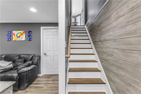 Entry Way - 40087 Hope Ct, Elyria, OH 44035 photo 3 of 3