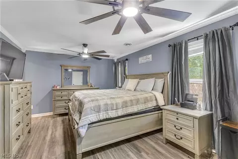 Bedroom - 40087 Hope Ct, Elyria, OH 44035 photo 3 of 8