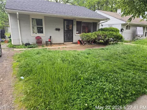 3276 E 145th St, Cleveland, OH 44120