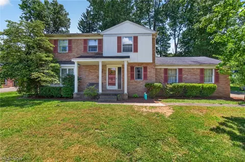 2537 Dogwood Dr NE, Massillon, OH 44646