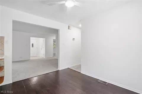Entry Way - 3759 Ohio St, Perry, OH 44081 photo 3 of 4