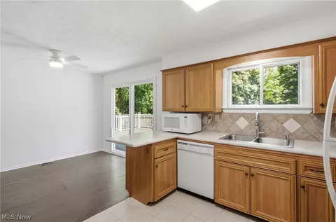 Kitchen - 3759 Ohio St, Perry, OH 44081 photo 6 of 6