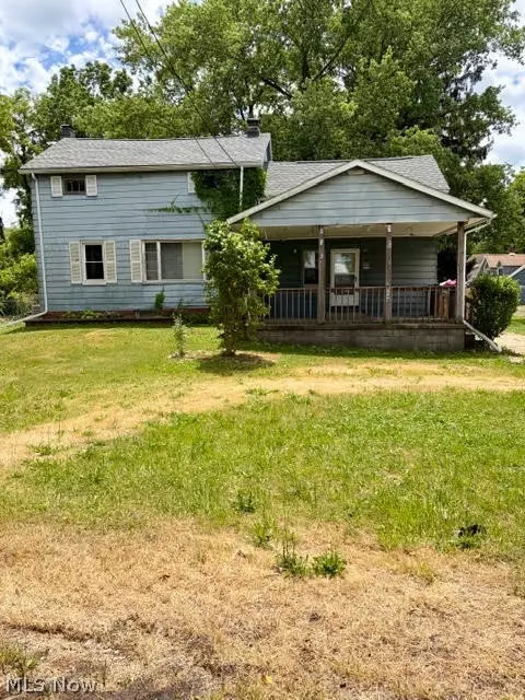 5649 Park Rd, Leavittsburg, OH 44430