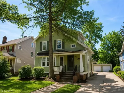 3256 Dellwood Rd, Cleveland Heights, OH 44118