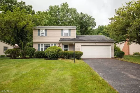 4339 Timberbrook Dr, Canfield, OH 44406