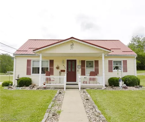515 Clifton St, Glenmont, OH 44628