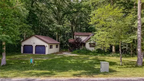 9249 Gilbert Rd, Ravenna, OH 44266