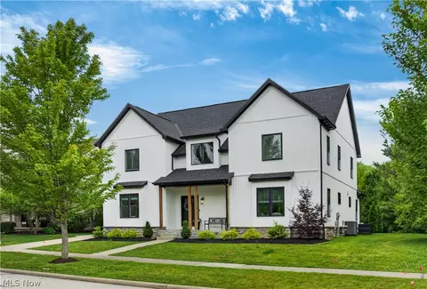 7598 Woodland Ave, Hudson, OH 44236