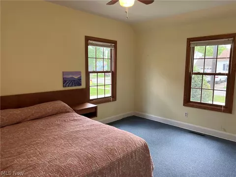 Bedroom - 3317 Wilson Ave, Ashtabula, OH 44004 photo 3 of 9