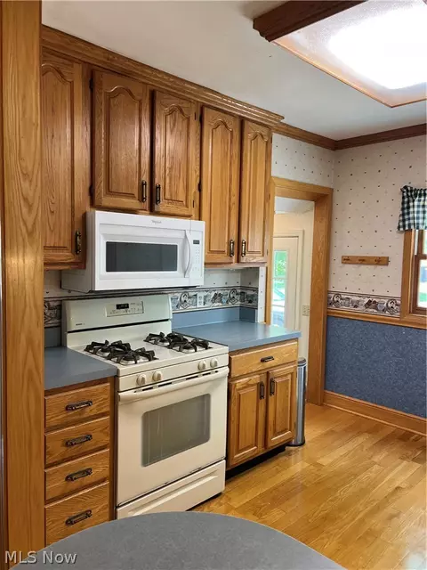 Kitchen - 3317 Wilson Ave, Ashtabula, OH 44004 photo 2 of 3