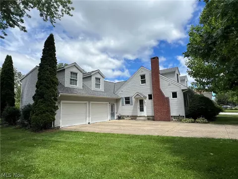Exterior - 3317 Wilson Ave, Ashtabula, OH 44004 photo 2 of 9