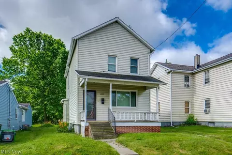 1031 Pike St, Alliance, OH 44601
