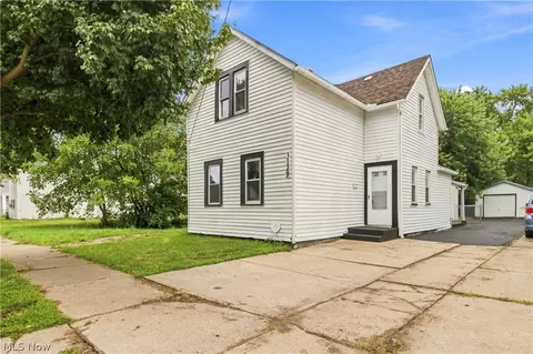 3129 W 31st St, Cleveland, OH 44109