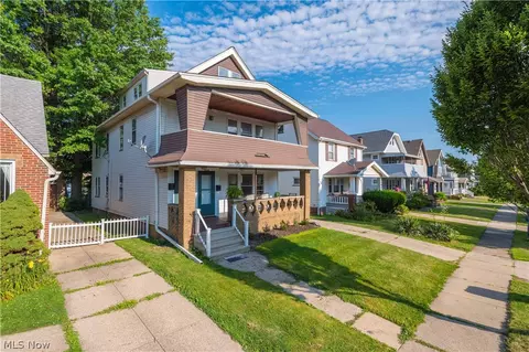 2200-2202 Wyandotte Ave #2202, Lakewood, OH 44107