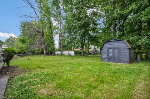 Exterior - 421 E 255th, Euclid, OH 44132 photo 5 of 6