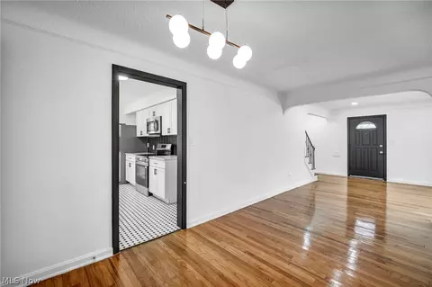 Entry Way - 421 E 255th, Euclid, OH 44132 photo 1 of 1