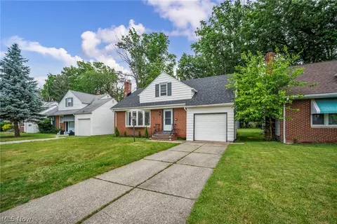 Exterior - 421 E 255th, Euclid, OH 44132 photo 4 of 6