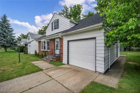 Exterior - 421 E 255th, Euclid, OH 44132 photo 2 of 6