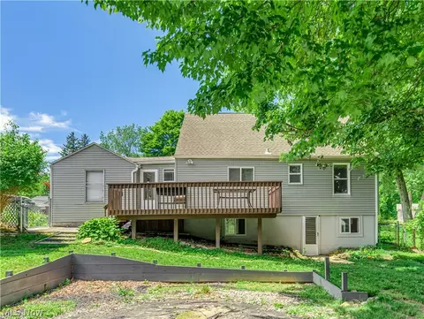 Exterior - 1435 Slagle Dr, Springfield, OH 44312 photo 1 of 2