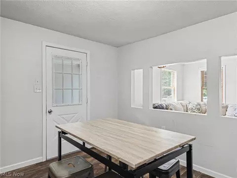 Dining - 1435 Slagle Dr, Springfield, OH 44312 photo 1 of 1