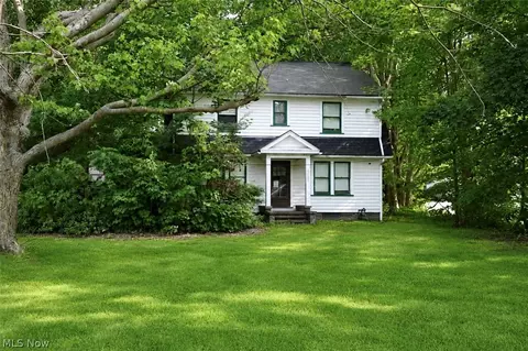 9030 Lake Shore Blvd, Mentor, OH 44060