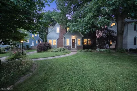 3008 Warrington Rd, Shaker Heights, OH 44120