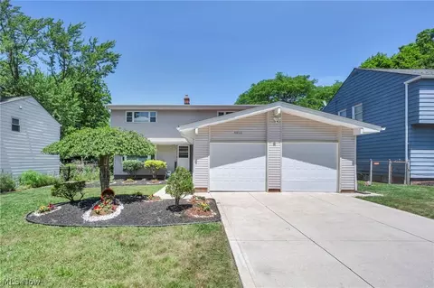 4915 Fairlawn Rd, Lyndhurst, OH 44124