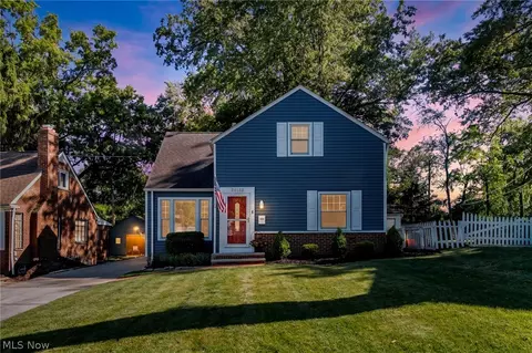 24103 Bruce Rd, Bay Village, OH 44140