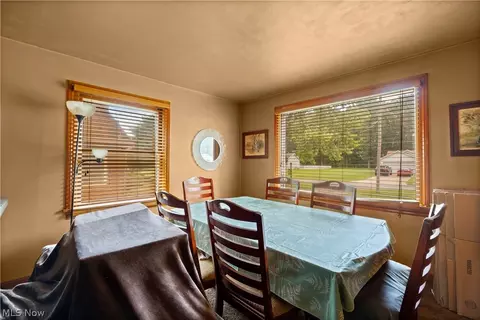 Dining - 406 Root Rd, Lorain, OH 44052 photo 2 of 2