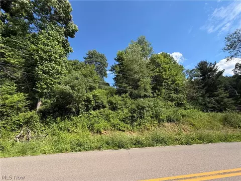 2799 Johnstown Rd NE, Dover, OH 44622