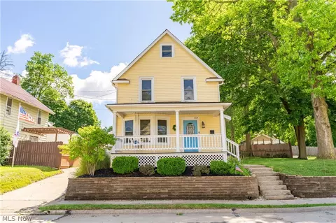 159 Beck St, Wadsworth, OH 44281