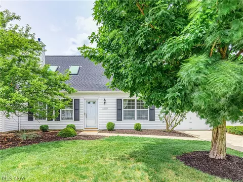 3500 E Prescott Cir, Cuyahoga Falls, OH 44223