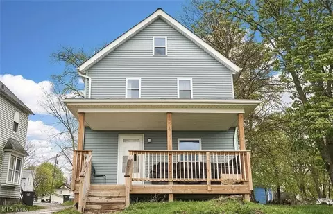 454 Kling St, Akron, OH 44311