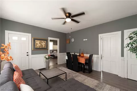 588 Elma St, Akron, OH 44310 photo 7