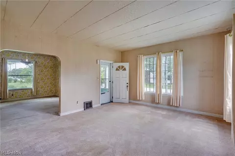 Living - 75 E South Range Rd, North Lima, OH 44452 photo 1 of 5