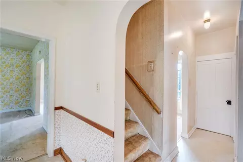 Entry Way - 75 E South Range Rd, North Lima, OH 44452 photo 1 of 2