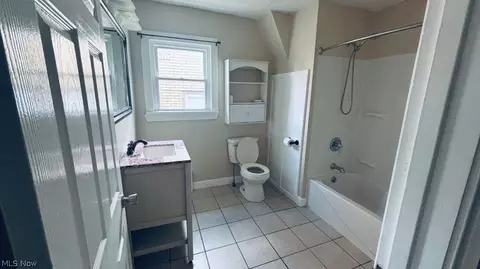 Bath - 407 Korman Ave NE, Massillon, OH 44646 photo 2 of 2