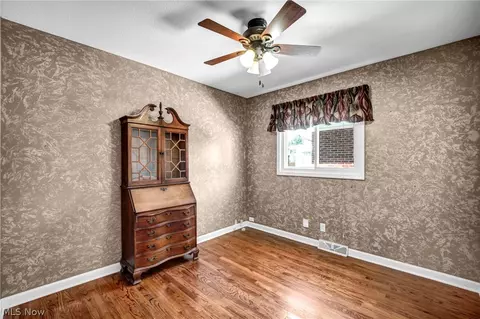 30892 Harrison Rd, Wickliffe, OH 44092 photo 17