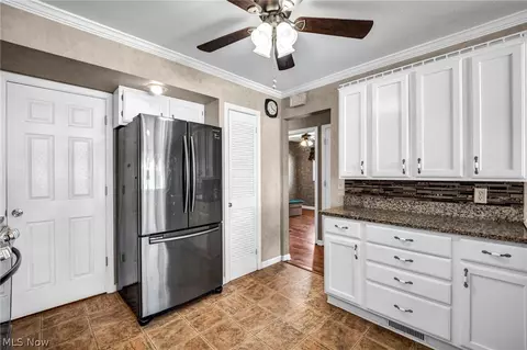 30892 Harrison Rd, Wickliffe, OH 44092 photo 15