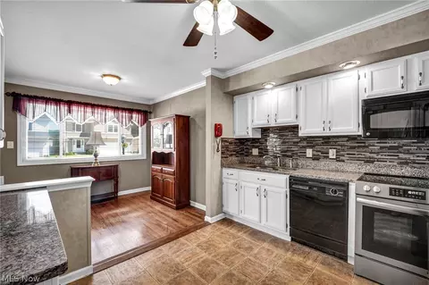 30892 Harrison Rd, Wickliffe, OH 44092 photo 16