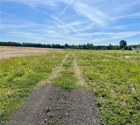 5497 Carsten Rd, Medina, OH 44256