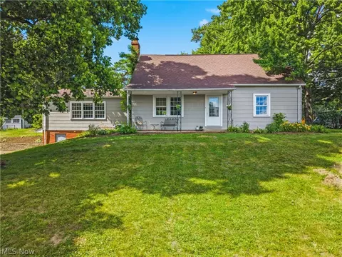 1769 Paradise Rd, Orrville, OH 44667