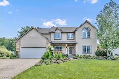 34897 Shawn Dr, North Ridgeville, OH 44039