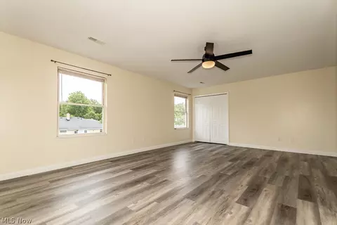 Bedroom - 1565 Douglas Rd, Wickliffe, OH 44092 photo 1 of 13