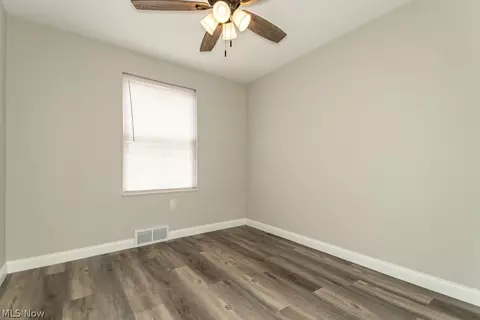 Bedroom - 1565 Douglas Rd, Wickliffe, OH 44092 photo 12 of 13