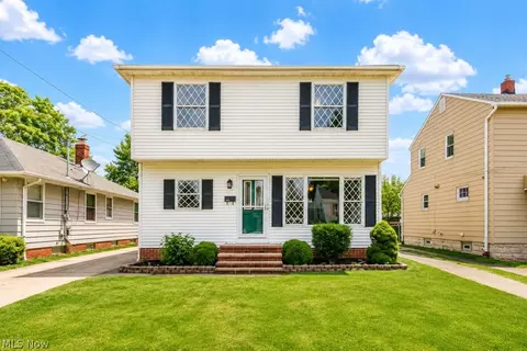 1565 Douglas Rd, Wickliffe, OH 44092